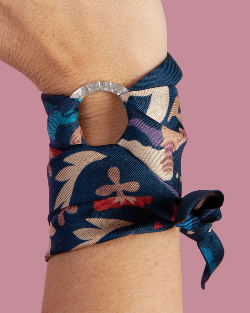 Dora Nola "Fresco" Silk Twilly + Gold Ring