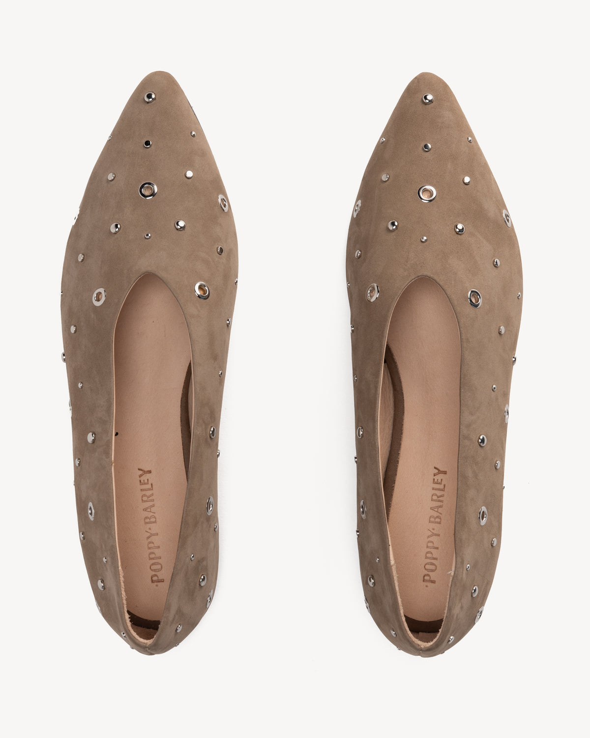 The Atelier Flat Clay Studded