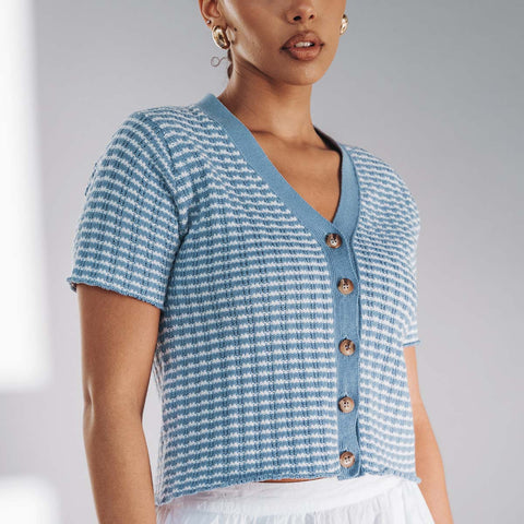 ModelInfo:Tasia is 5'7 and is wearing a size S.