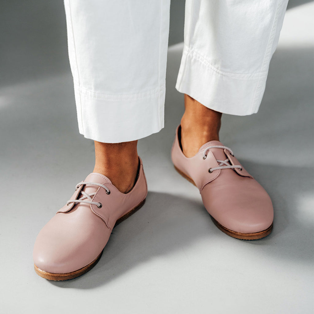 The Eyelet Oxford 2.0 Blush