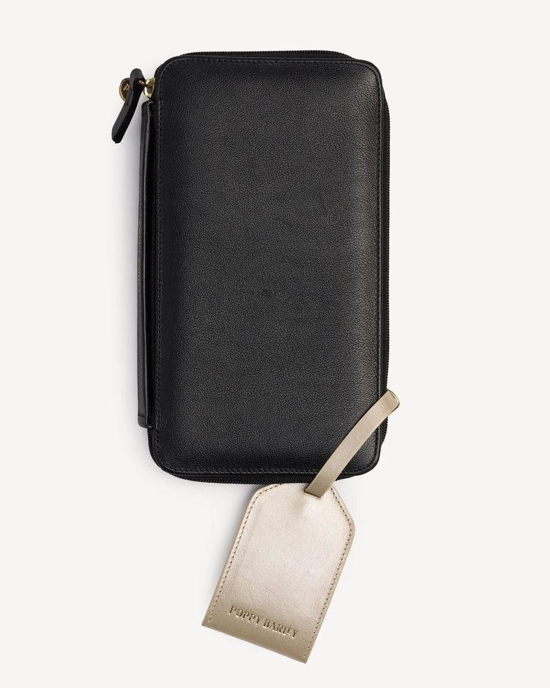 The Four Person Passport holder & Slim Luggage Tag Set Black