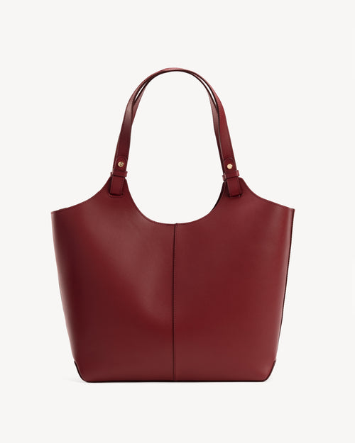 The Lisboa Tote Resort Red