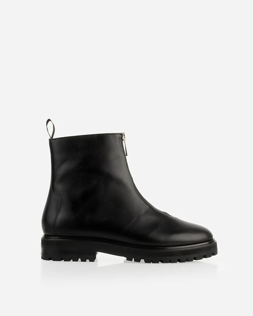 The Montreal Zip Boot Black WR
