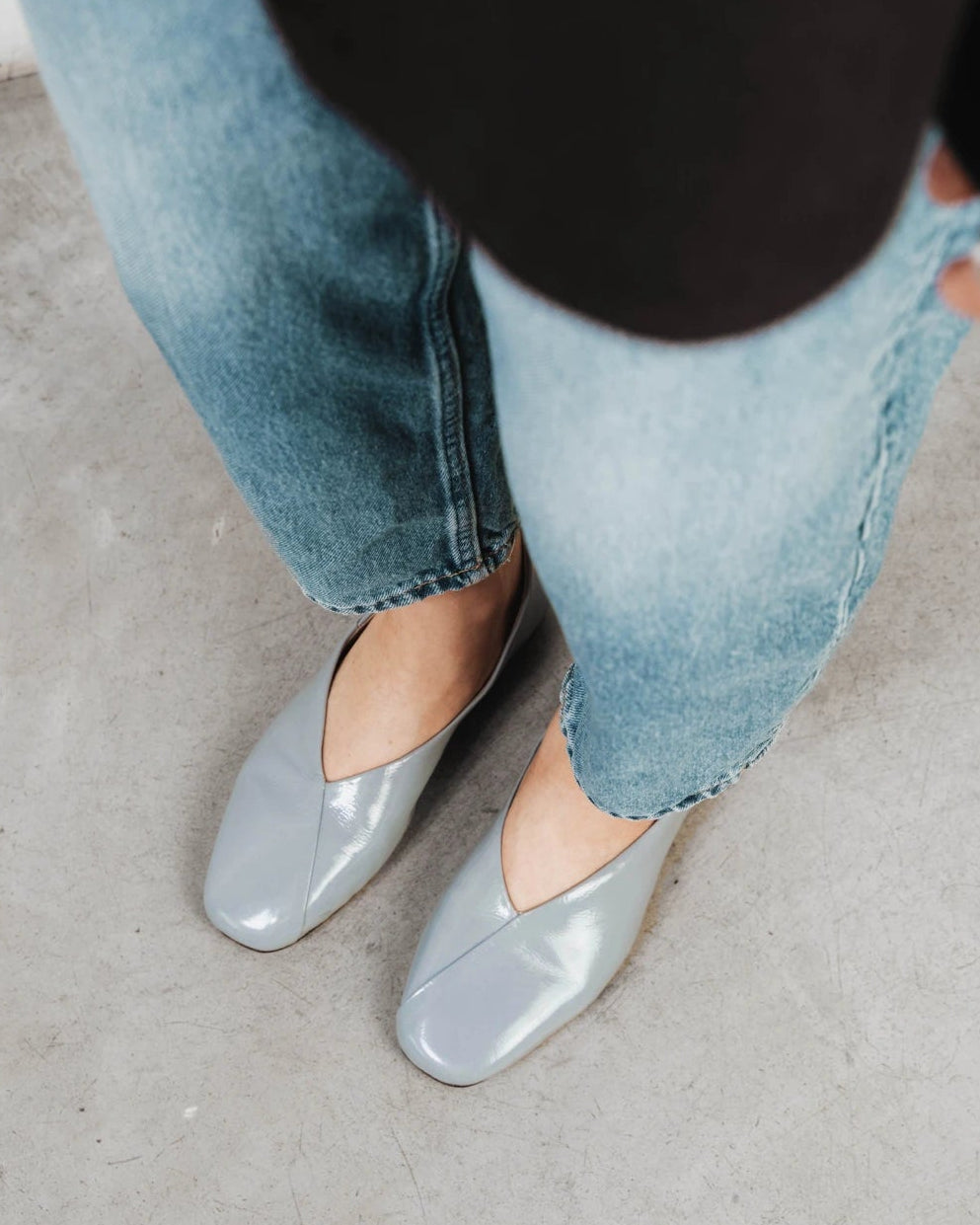 The Marché Flat Ice Blue