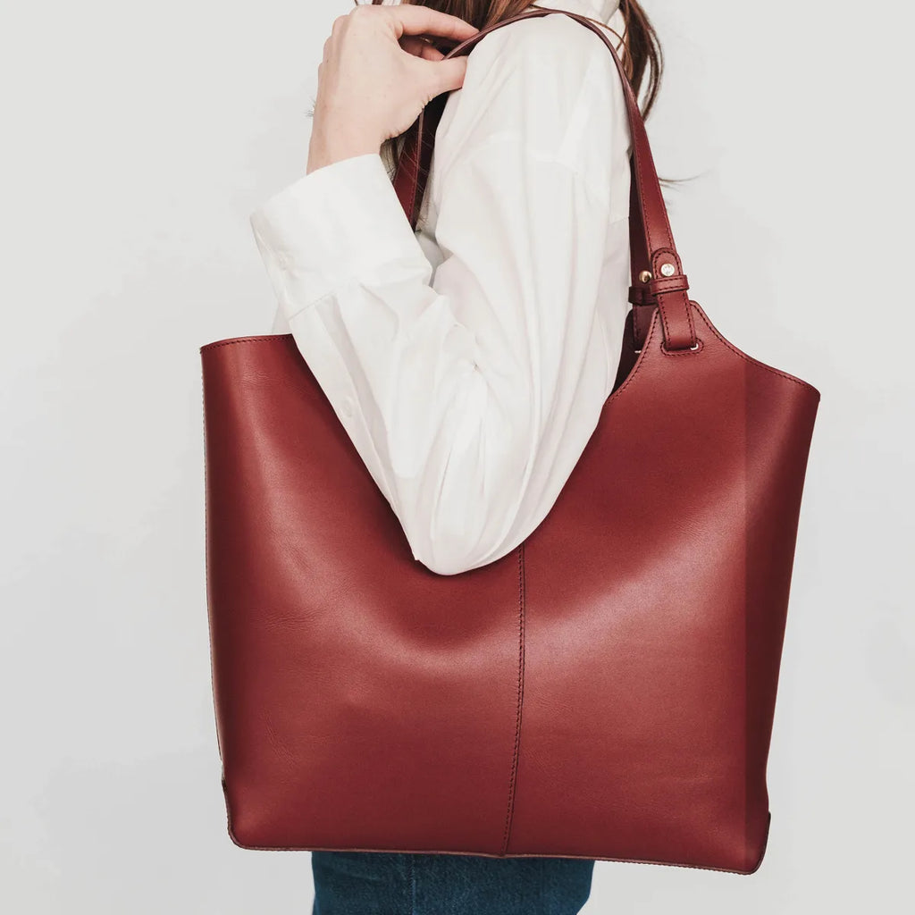 The Lisboa Tote + Small Cosmetic Case Set Resort Red