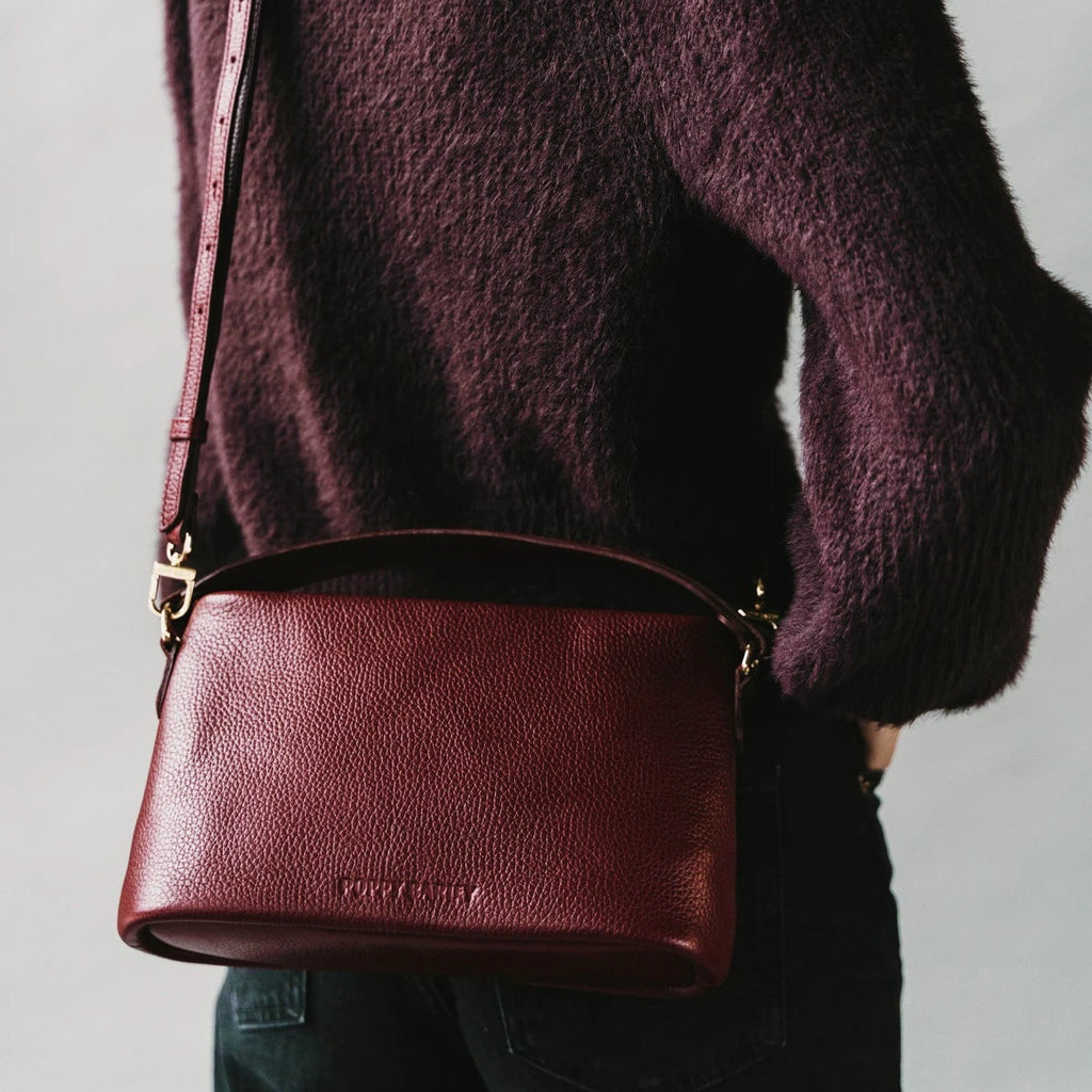 The Via Monte Bag Resort Red