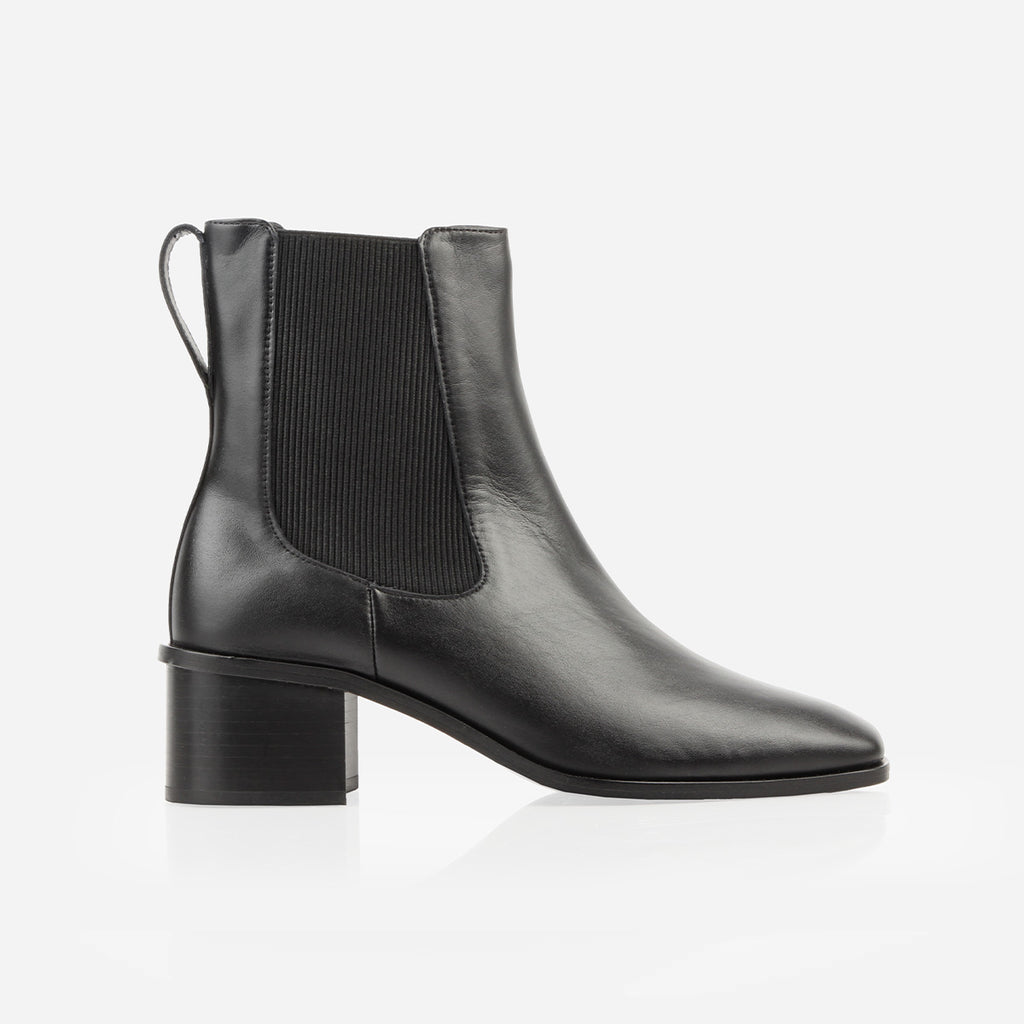 The Quinn Chelsea Boot Black