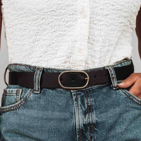 The Sleek Belt Gold Black