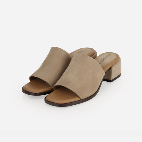 The Spritz Heeled Sandal Clay Nubuck