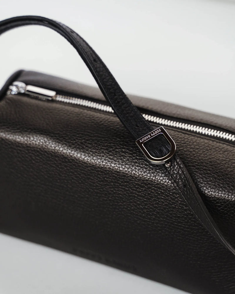 The Annex Bag Black in leather