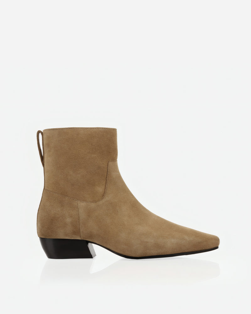 Side view of The Beau Boot Desert Suede in Brown suede. Sizes 5–12