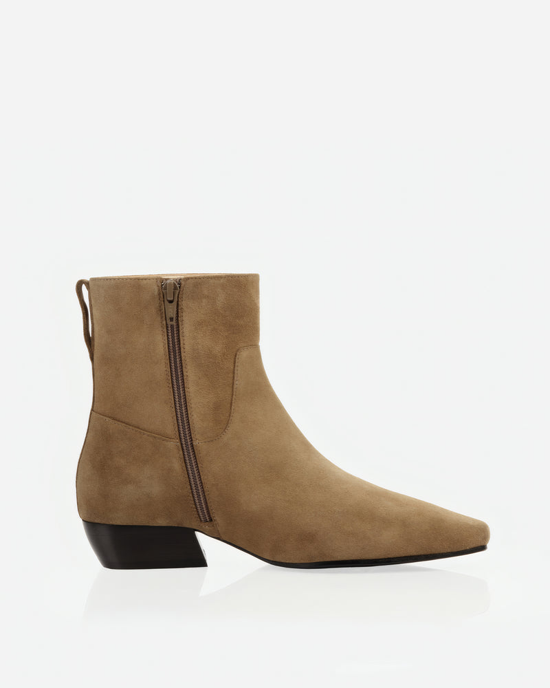 Side view of The Beau Boot Desert Suede in Brown suede. Sizes 5–12
