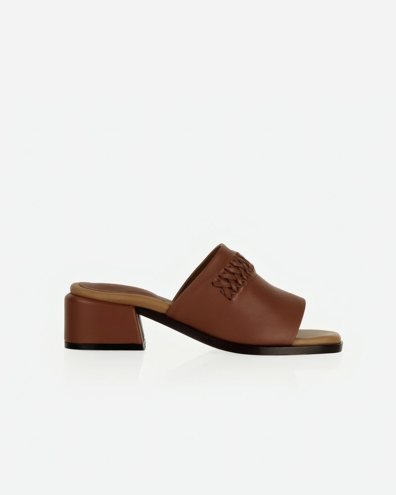 Heel detail of The Bohème Heeled Sandal Hazelnut in Brown smooth leather. Sizes 5–12
