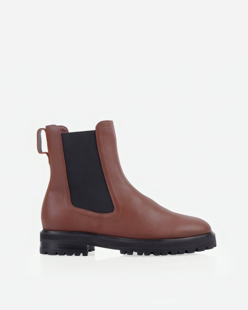 Side view of The Every Way Chelsea Boot Redwood in Brown, Red leather. Sizes 5–12