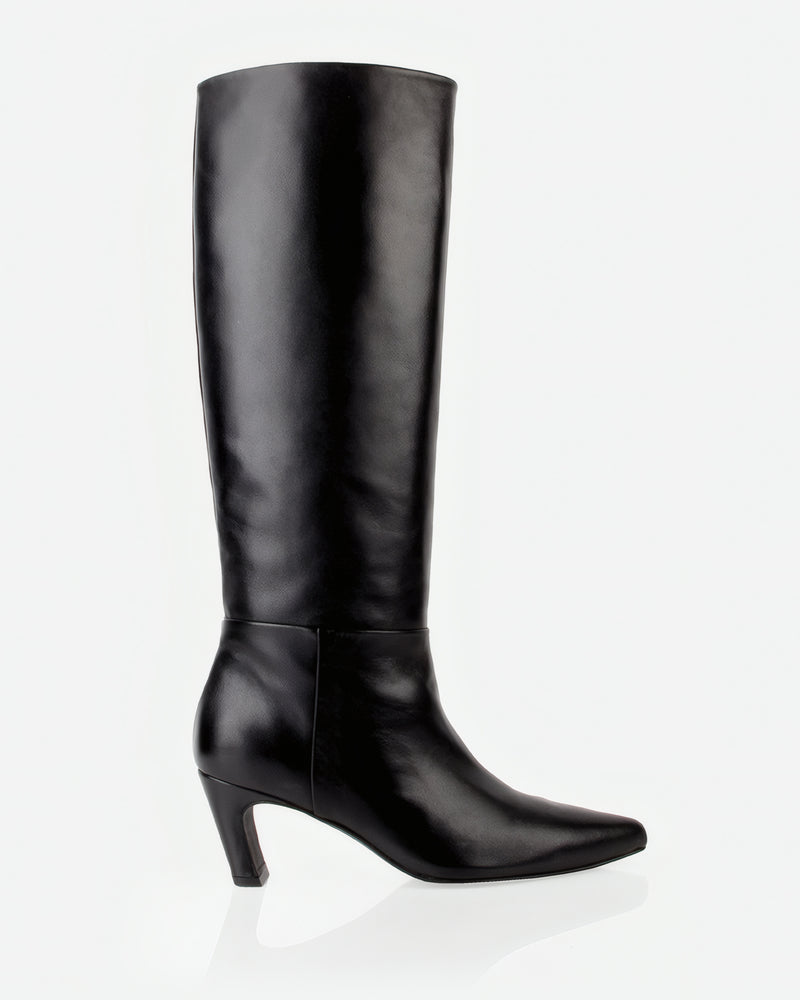 Side view of The Toujours Tall Boot Black in smooth leather. Sizes 5–12