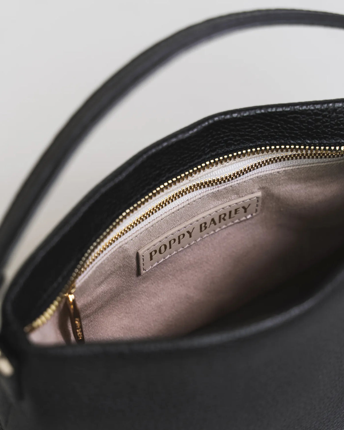 The Via Monte Bag Black