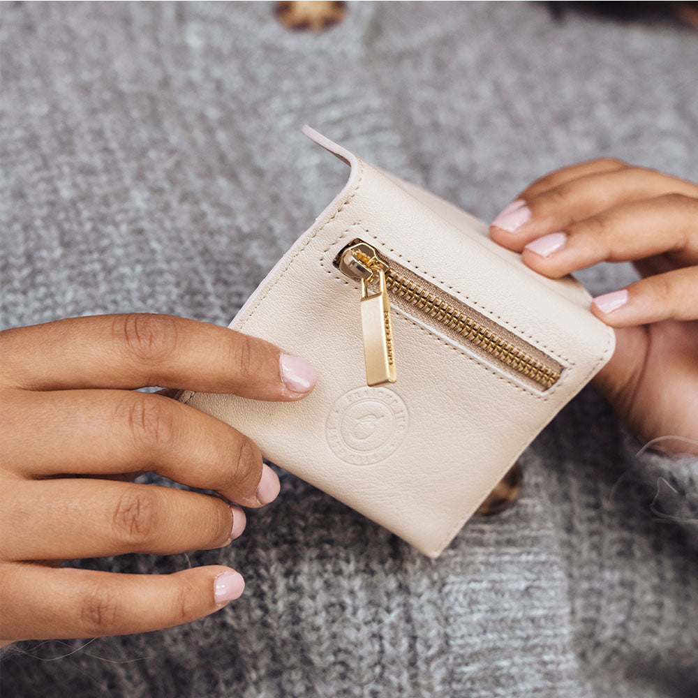 The Fraîche Cardholder Café au Lait