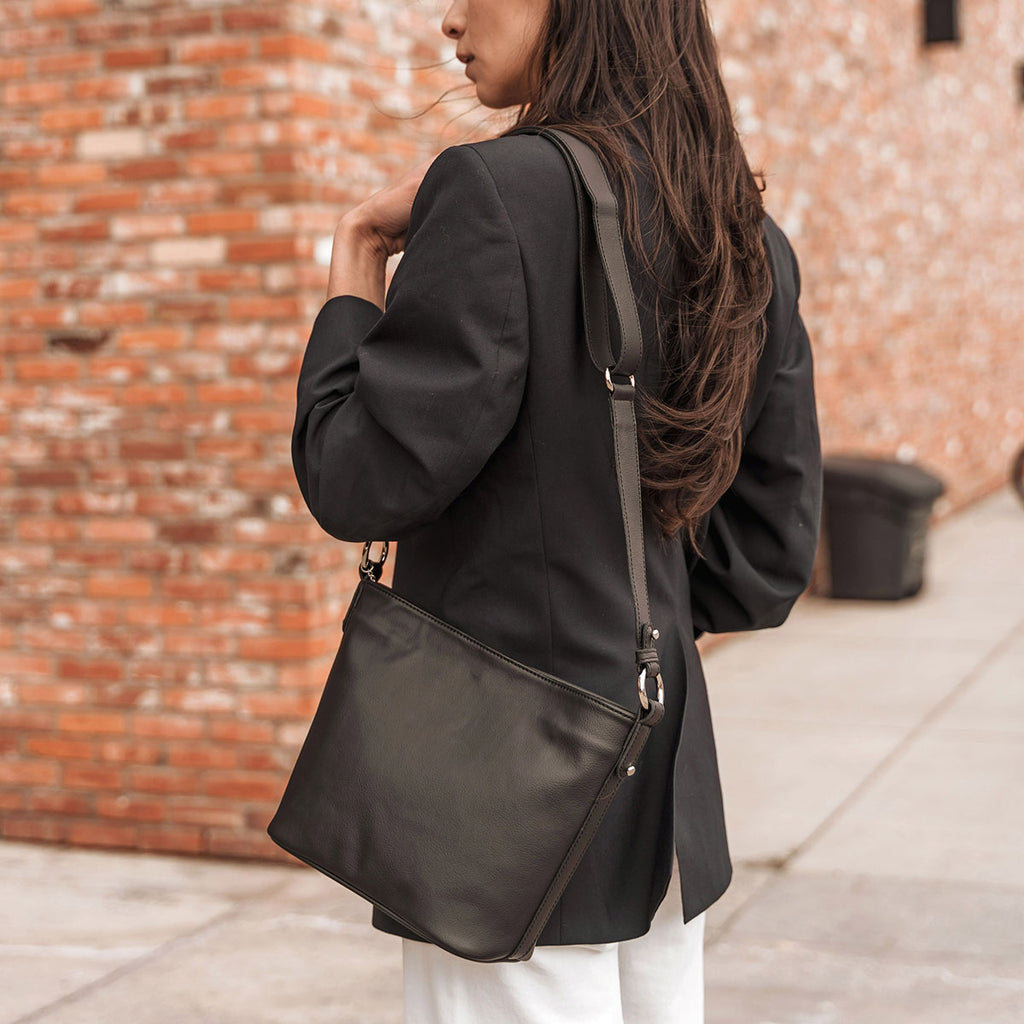 The PLNT Right Size Tote Black