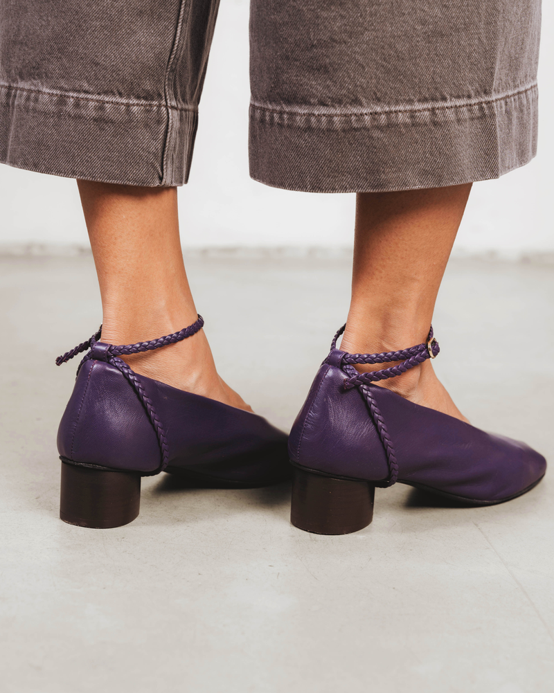 The Alma Anklet Pump Sapphire