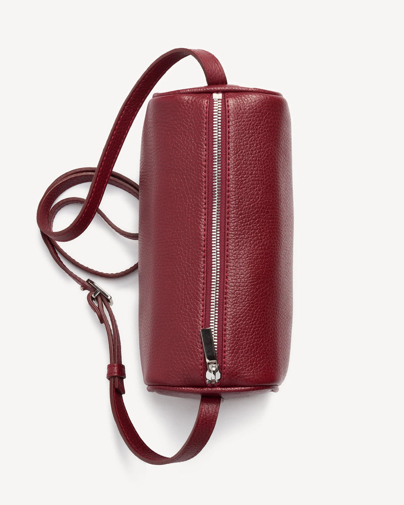 The Annex Bag Resort Red