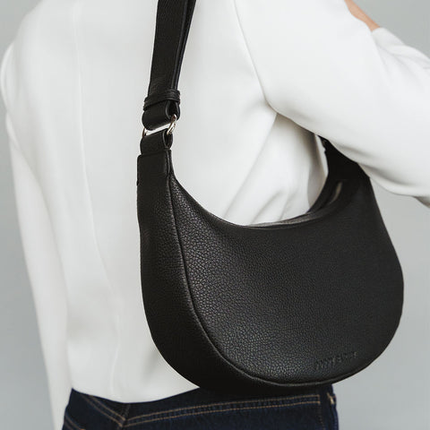 The Arc Crossbody Bag Black