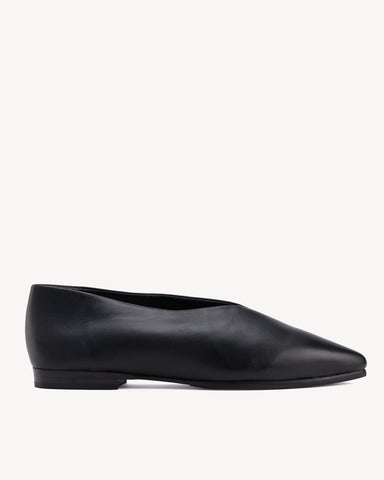 The Atelier Flat Black