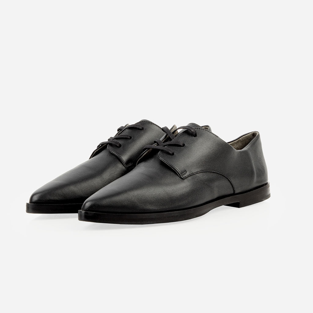 The Bella Derby Black