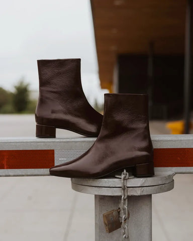 Featured Footwear Content
