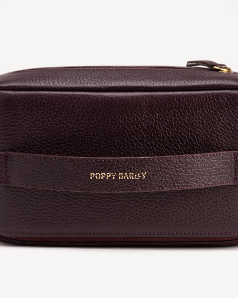 The Cosmetic Case Set Plum