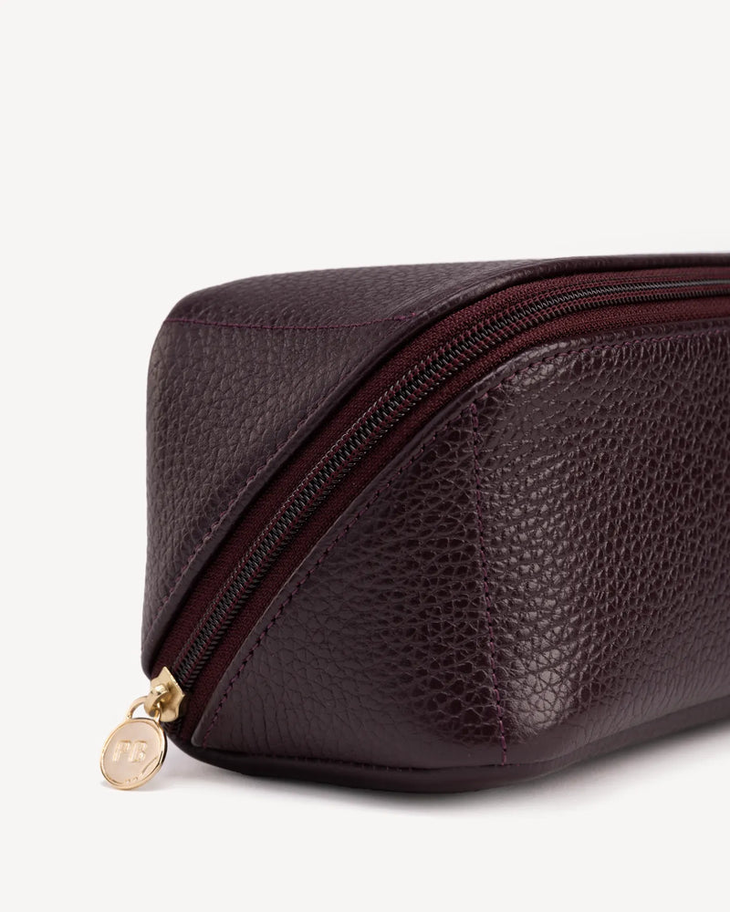 The Cosmetic Case Set Plum