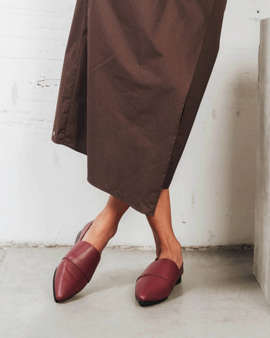 The Luxe Fit Flat Compote