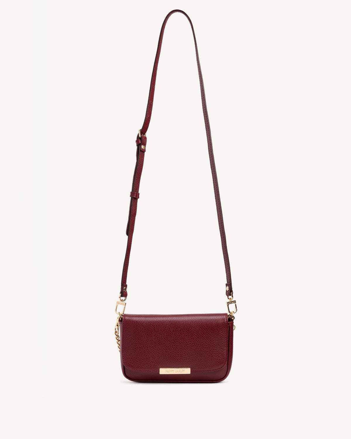 The Day To Night Bag Resort Red