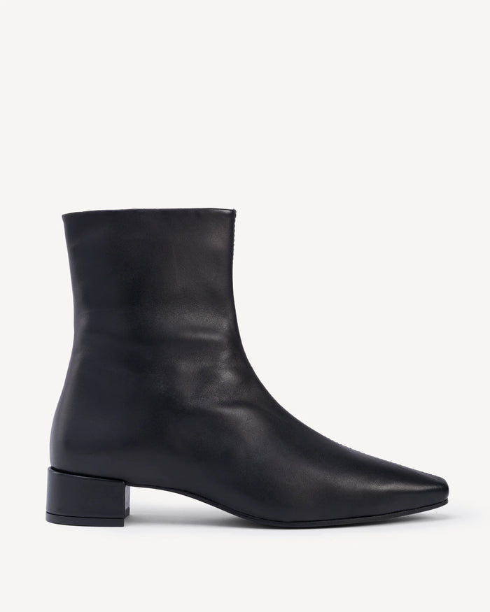 The Honoré Boot Black