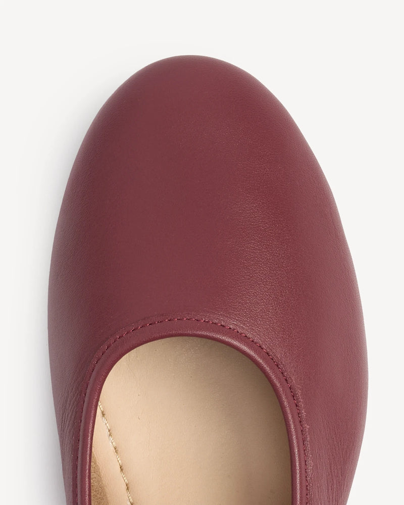 Close-up of the rounded toe on a mary jane flat. The Modern-Day Mary Jane Compote. Sizes 5–12, wide available.