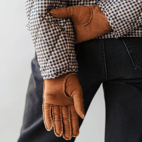 The Lodge Glove Toffee