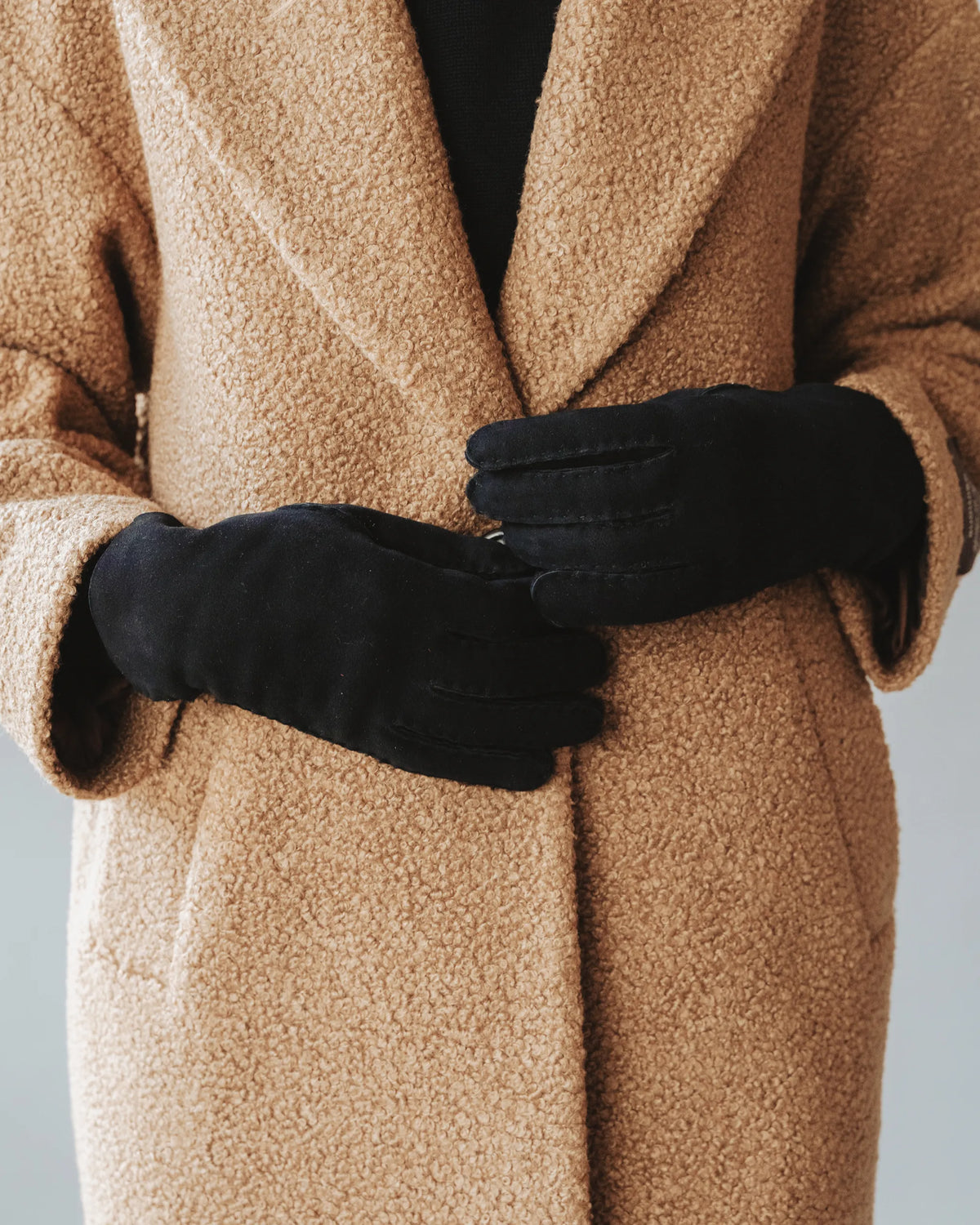 The Lodge Glove Black