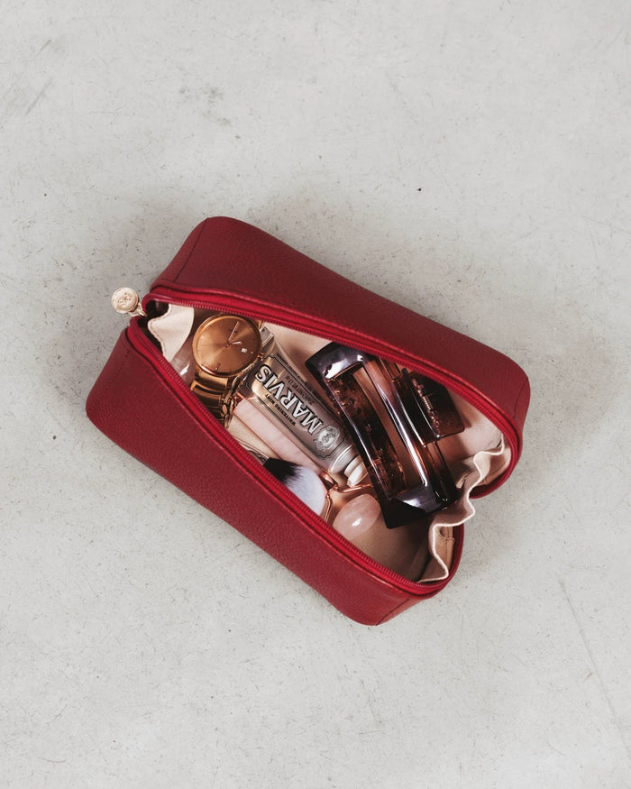 The Cosmetic Case Small Resort Red