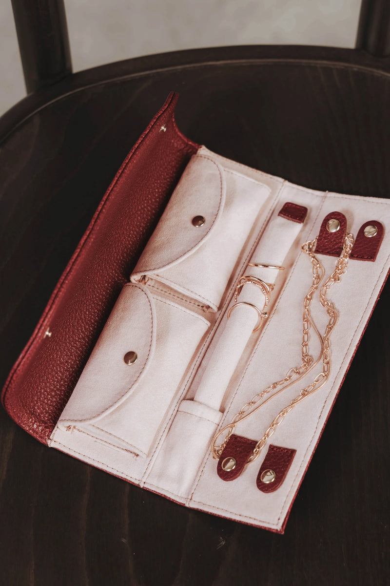 The Travel Jewelry Case Resort Red
