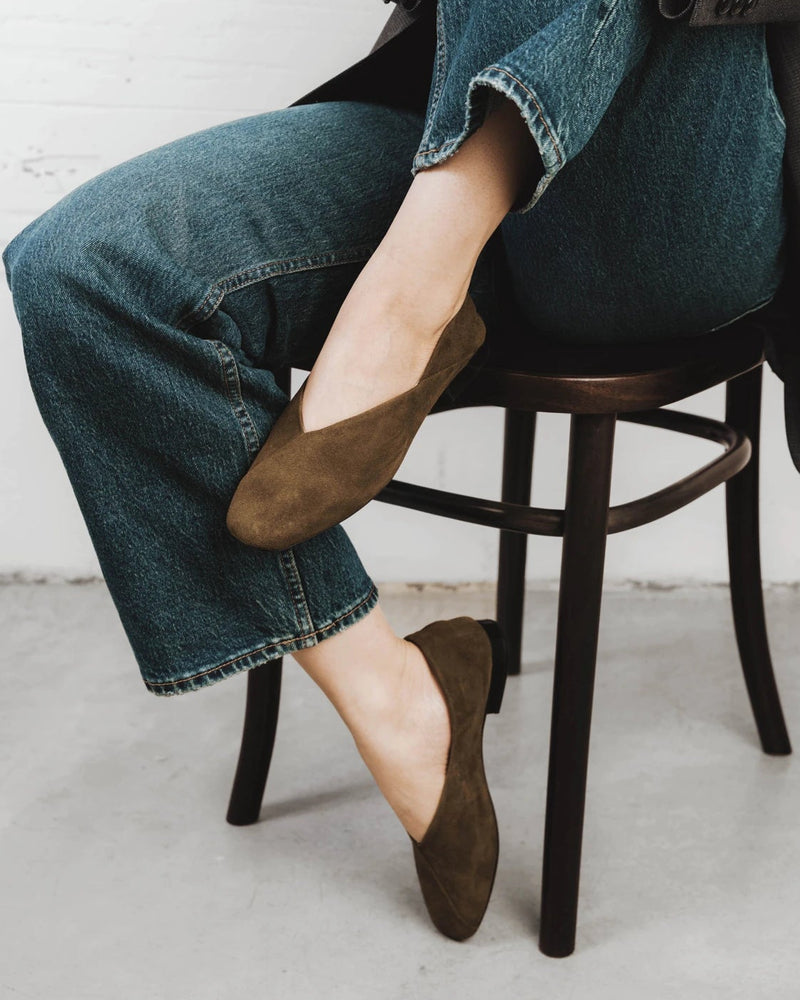 The Marché Flat Khaki Suede