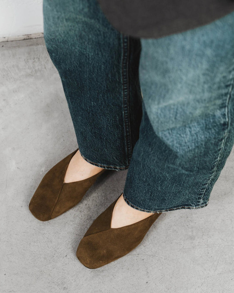 The Marché Flat Khaki Suede