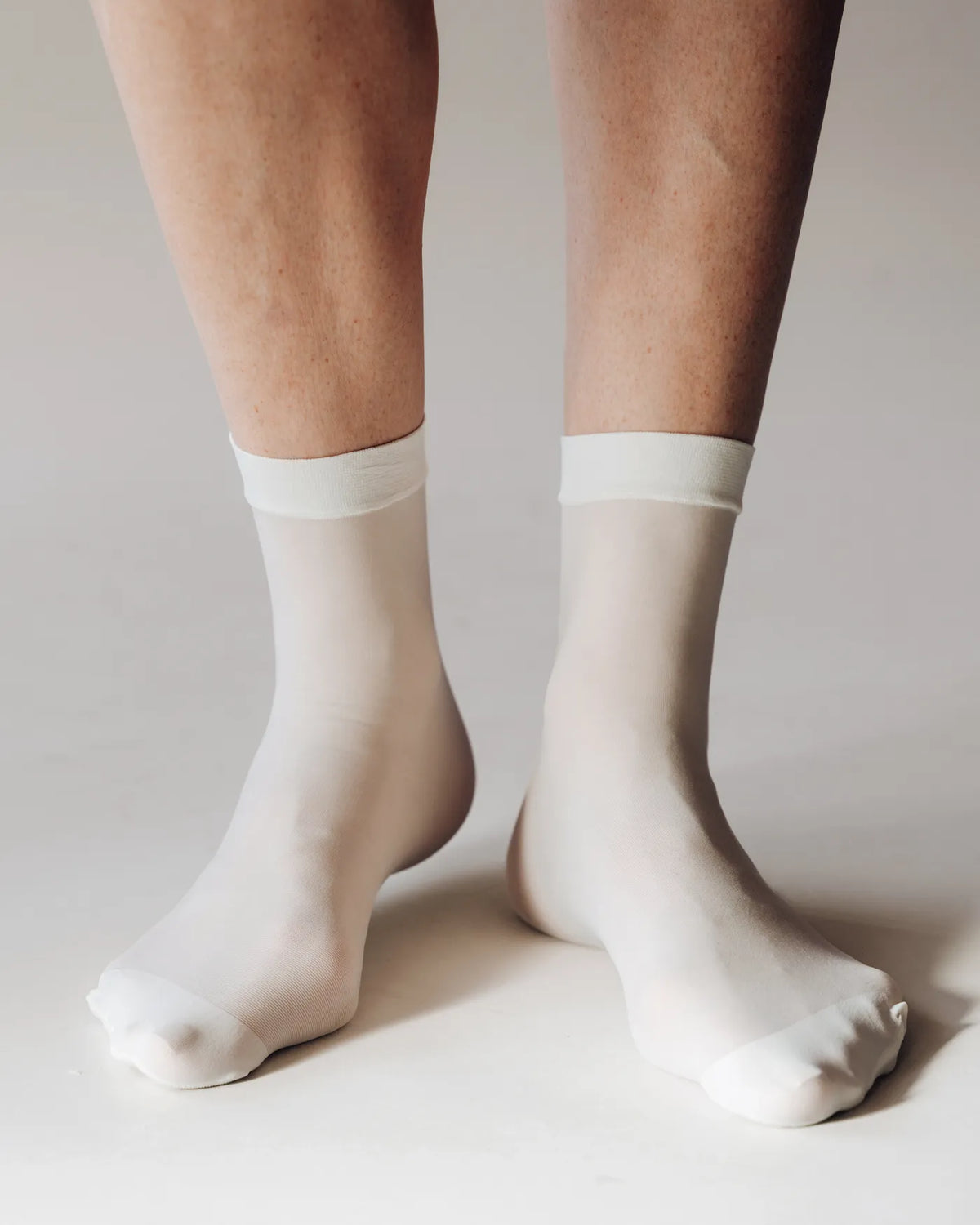 Rachel Back Vine Sheer Socks in Creamy White