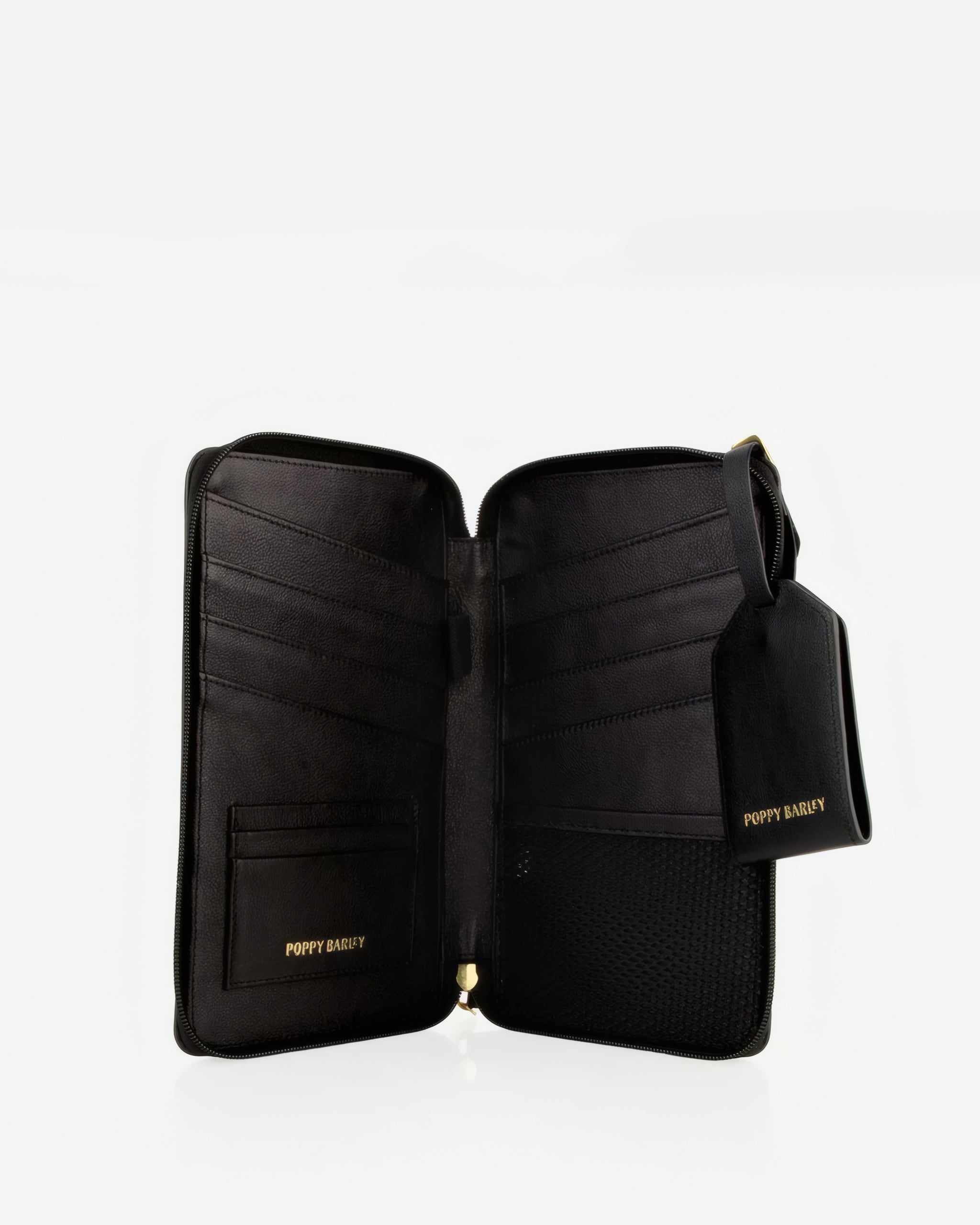Body & Soul: The Black Male Book ペーパーバック The Six Person Passport holder & Slim Luggage Tag Set Black
