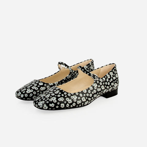 The Studio Mary Jane Moonflower