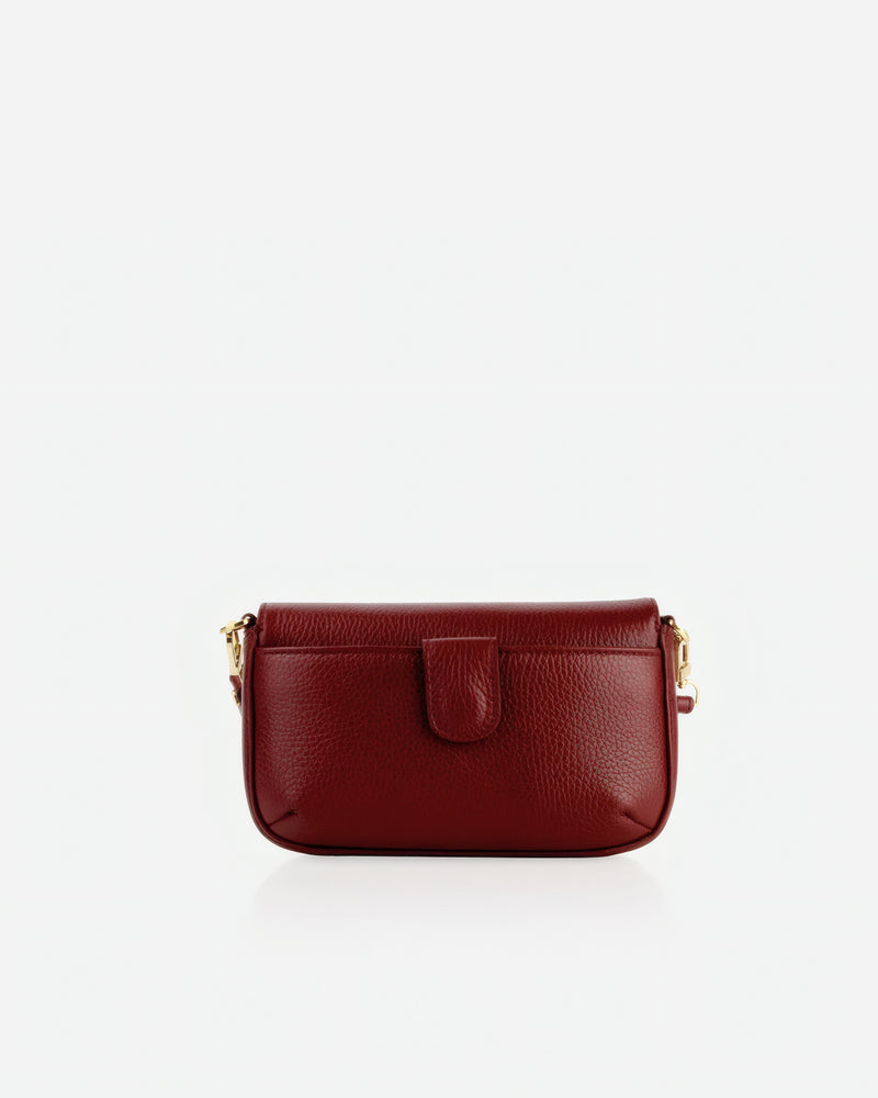 The Day To Night Bag Resort Red