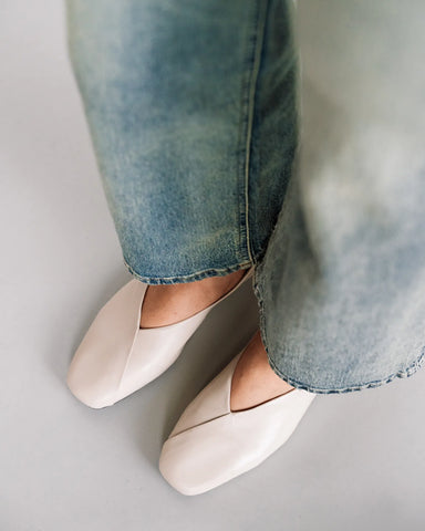 The Marché Flat Porcelain