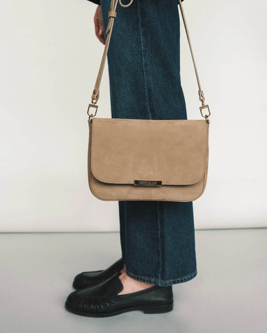 The Medium Day To Night Bag Clay