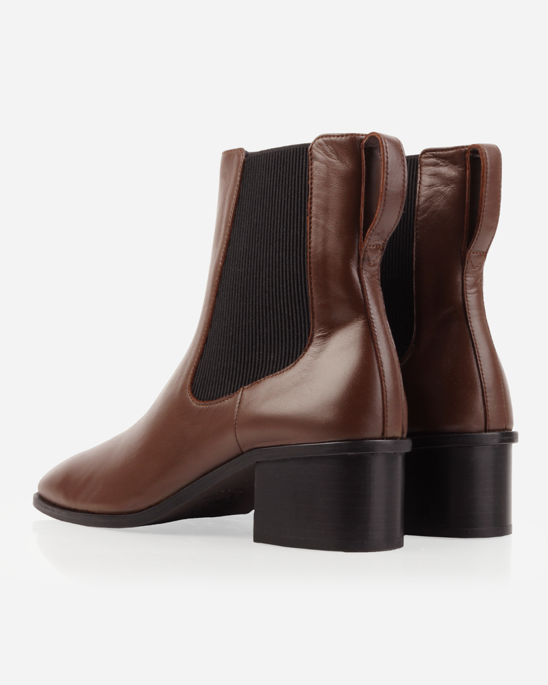 The Quinn Chelsea Boot Espresso