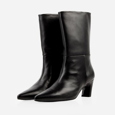 The Toujours Midi Boot Black