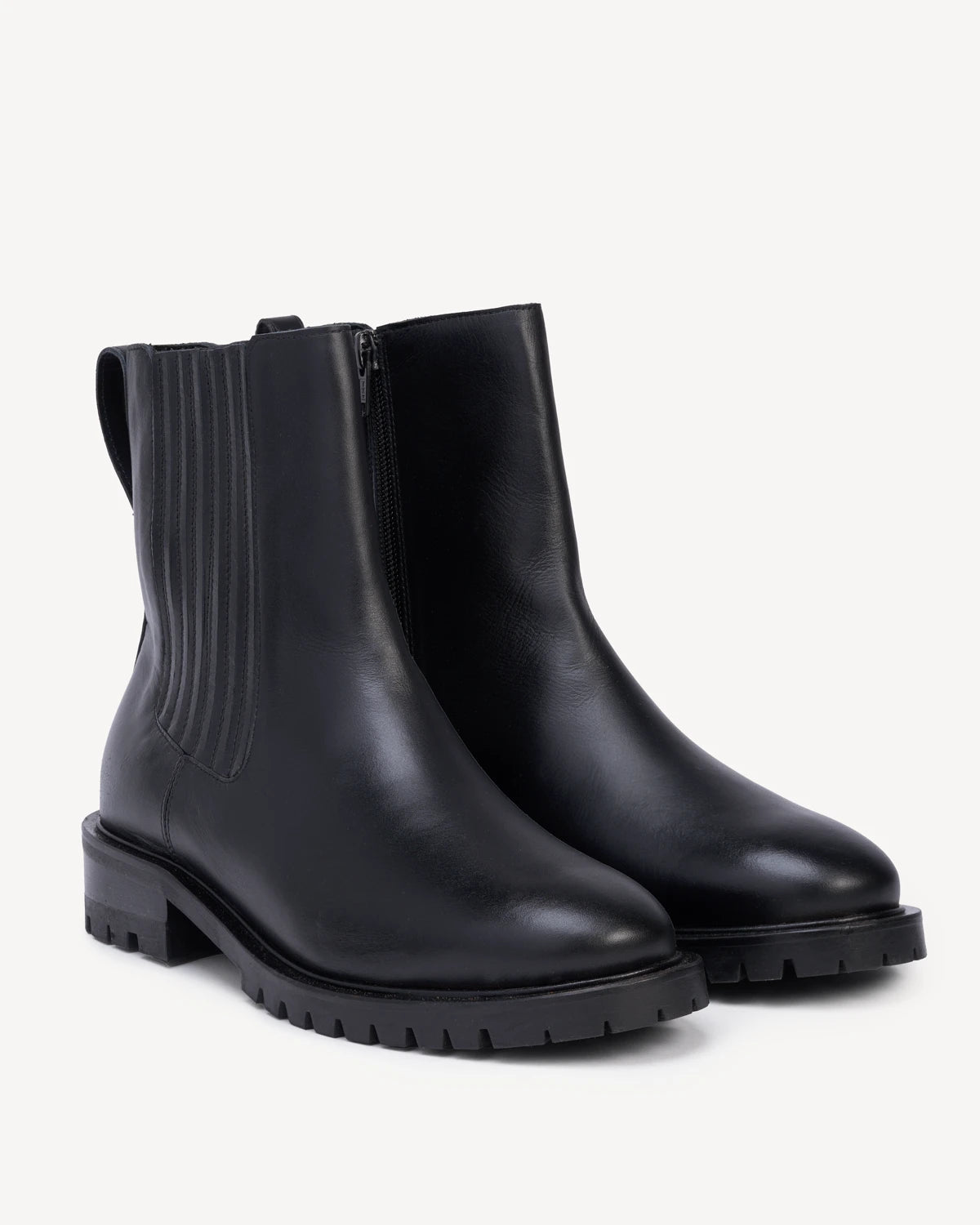 The Trestle Boot Black