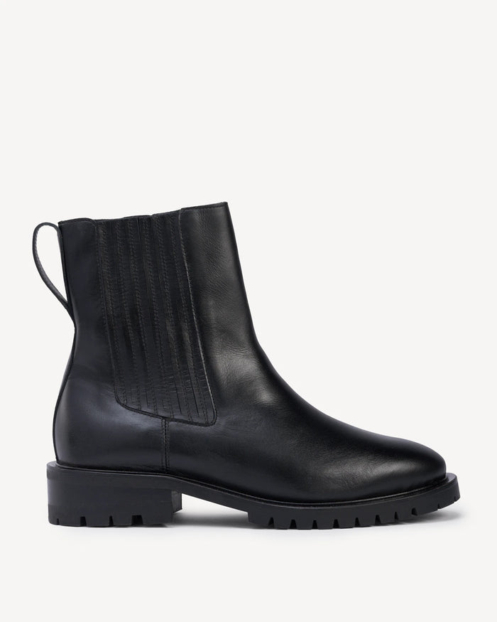 The Trestle Boot Black